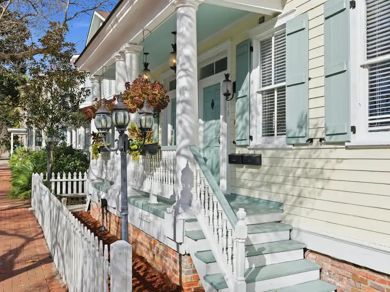 Suite 316A exterior on East Park Avenue â€” Victorian District Airbnb Savannah Georgia